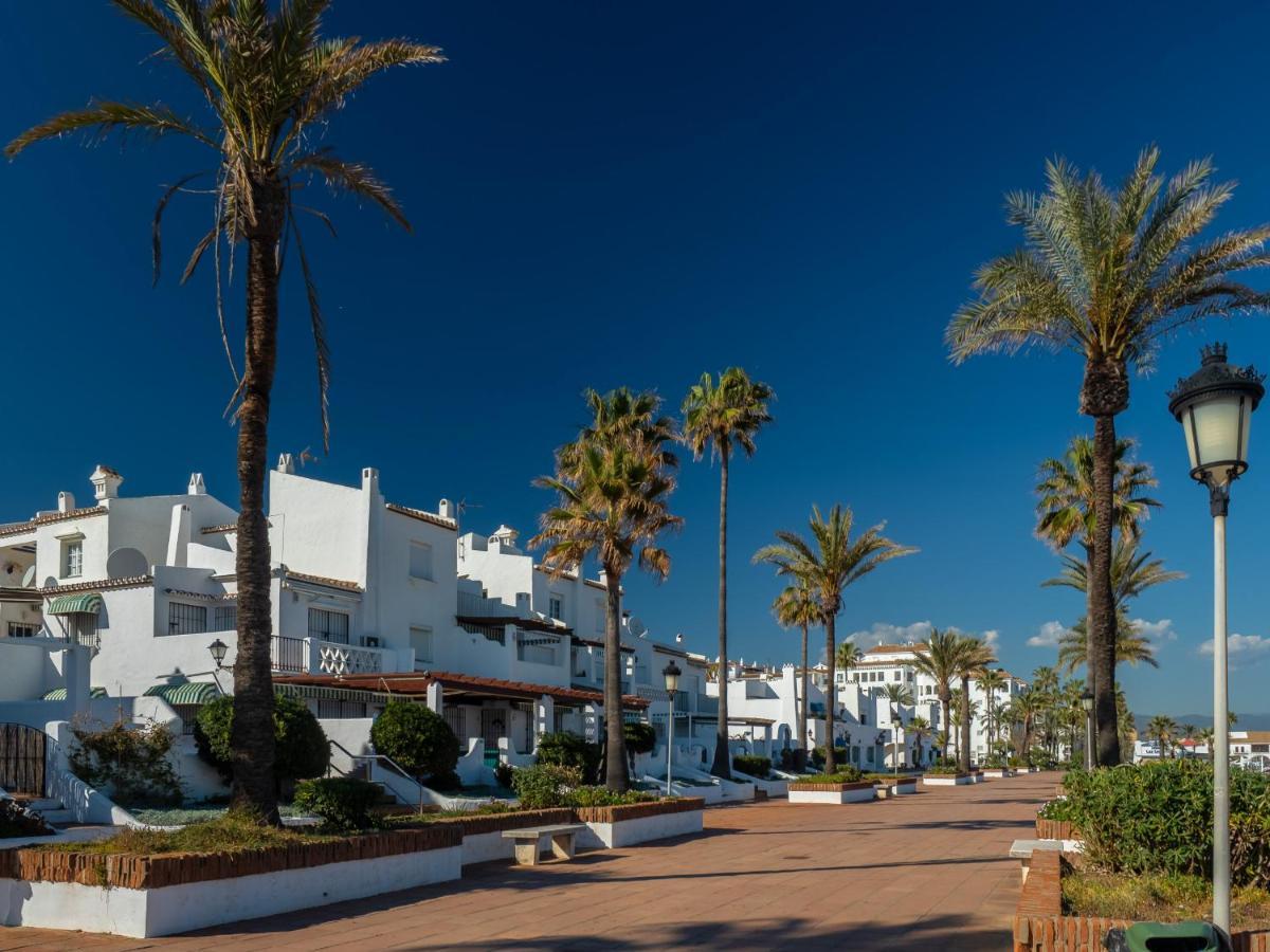Via Celere 2330 Sea View Apartment Casares Eksteriør billede